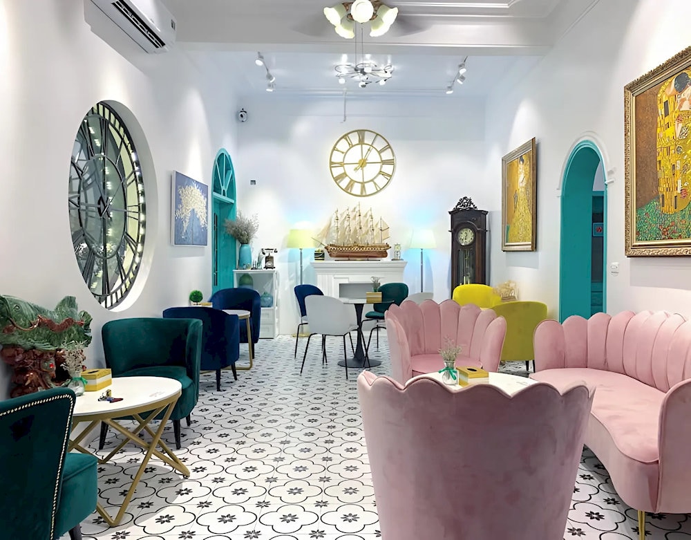 Timeline Coffee is a cozy cafe situated in Hanoi's Old Quarter, offering a warm and inviting atmosphere